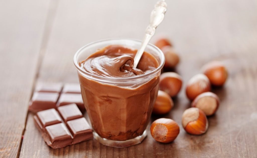 Cómo hacer Nutella o Crema de Avellanas con Chocolate