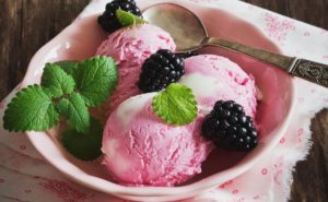 Helado de Mora 2 Helado de Mora 1
